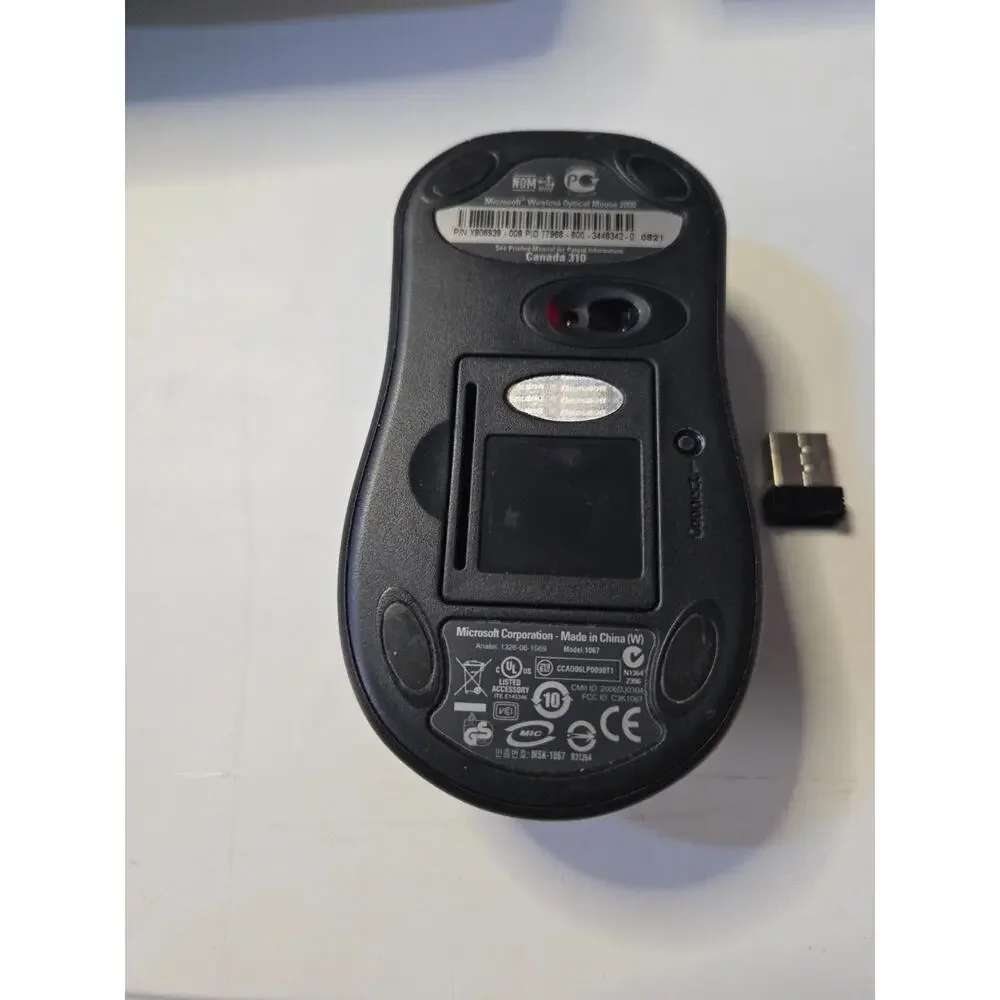 Microsoft Wireless Optical Mouse‎ 2000 Model 1067